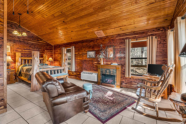 Whispering Pine Couples Cabin Missouri Ozarks